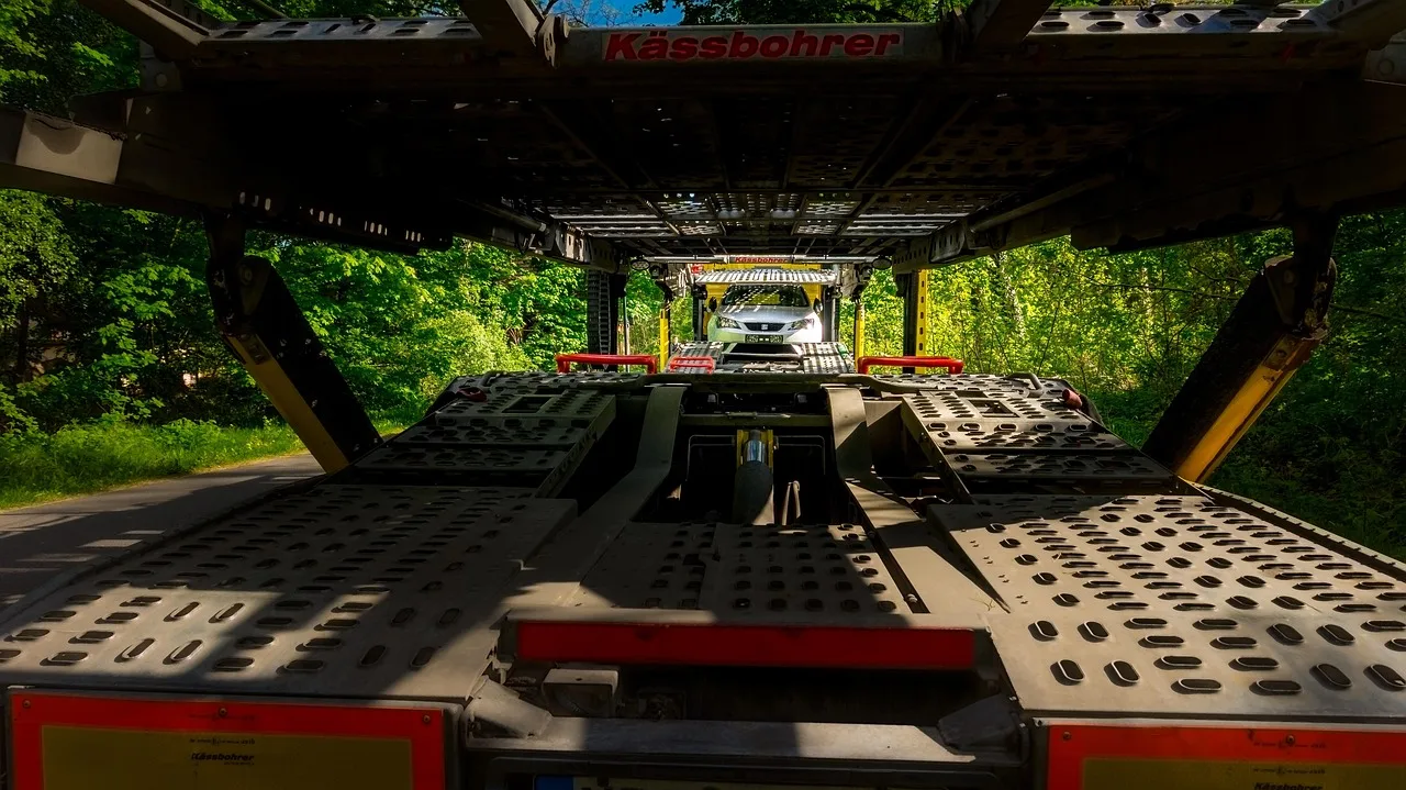 truck, truck mounted crane, semi-trailer, trucks, yellow, mercedes. Towing company services ranked: which ones earn a place